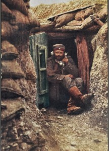 Немецкий солдат в окопах 1 Мировой войны